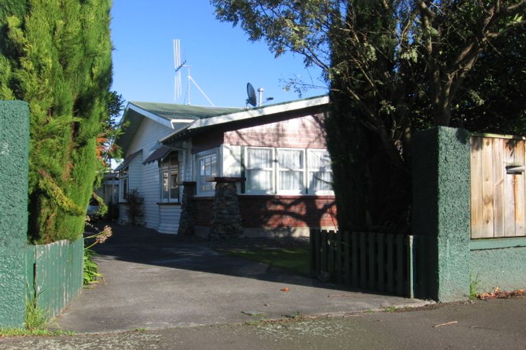 Photo of property in 110 Wood Street, Takaro, Palmerston North, 4410