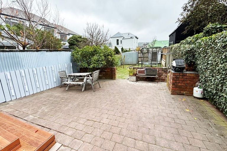 Photo of property in 92 Austin Street, Mount Victoria, Wellington, 6011