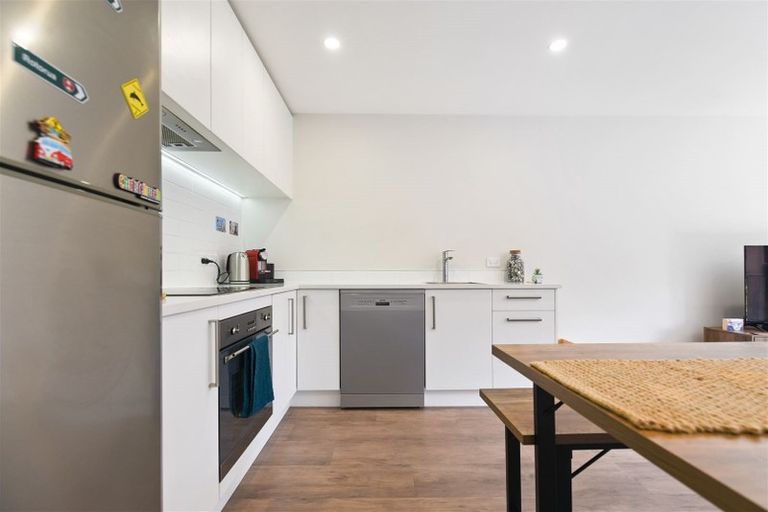 Photo of property in 14 Village Quarter Lane, Frankton, Hamilton, 3204