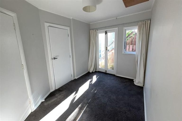 Photo of property in 111 Rakau Road, Hataitai, Wellington, 6021