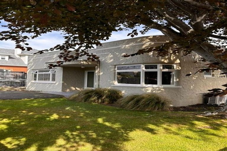 Photo of property in 243 Highgate, Roslyn, Dunedin, 9010