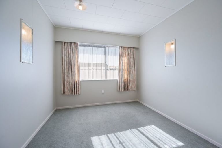 Photo of property in 54 Fergusson Street, Stoke, Nelson, 7011