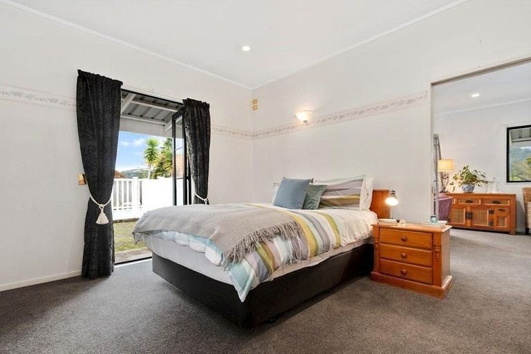 Photo of property in 741a Swanson Road, Swanson, Auckland, 0612