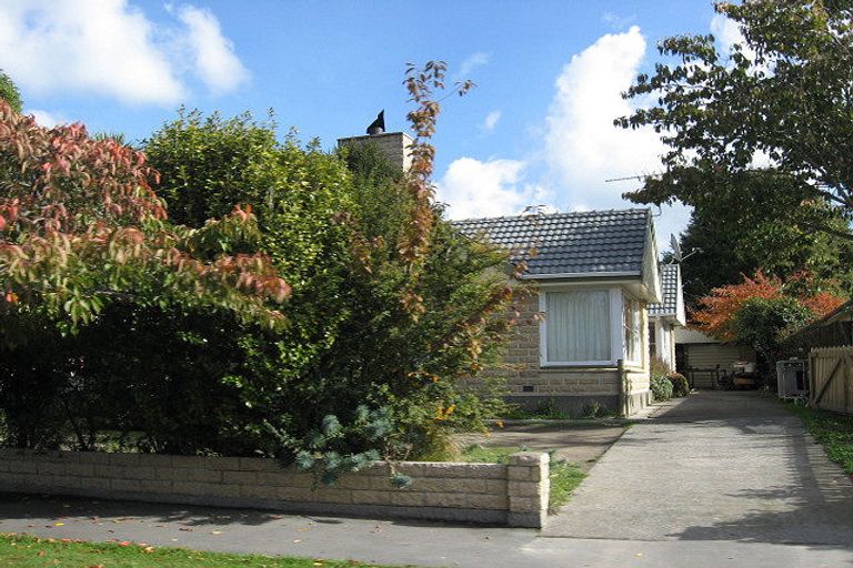 Photo of property in 35 Carruthers Street, Ilam, Christchurch, 8041