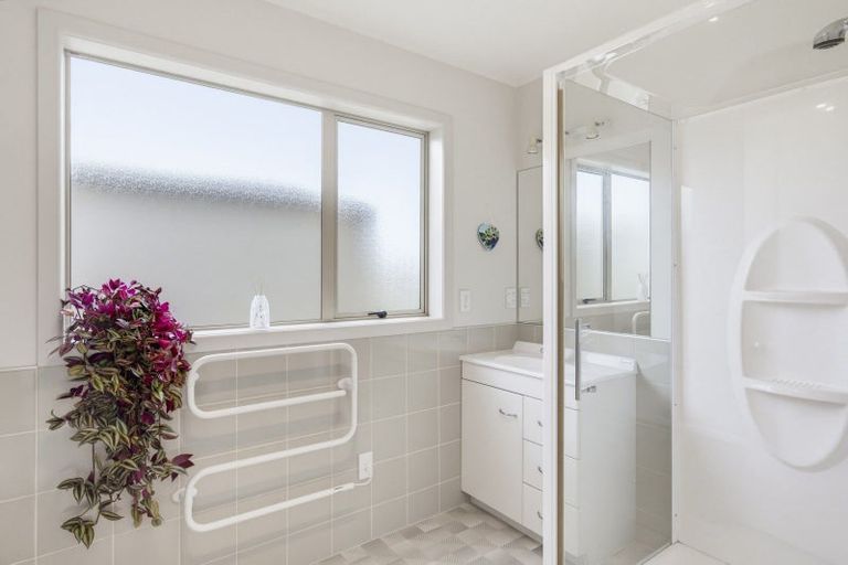 Photo of property in 4 Corfe Castle Lane, Levin, 5510