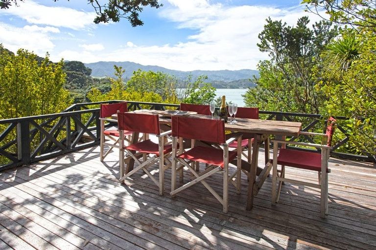 Photo of property in 1485 Wyuna Bay Road, Wyuna Bay, Coromandel, 3581