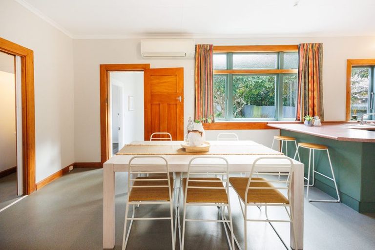 Photo of property in 215 College Street, West End, Palmerston North, 4412