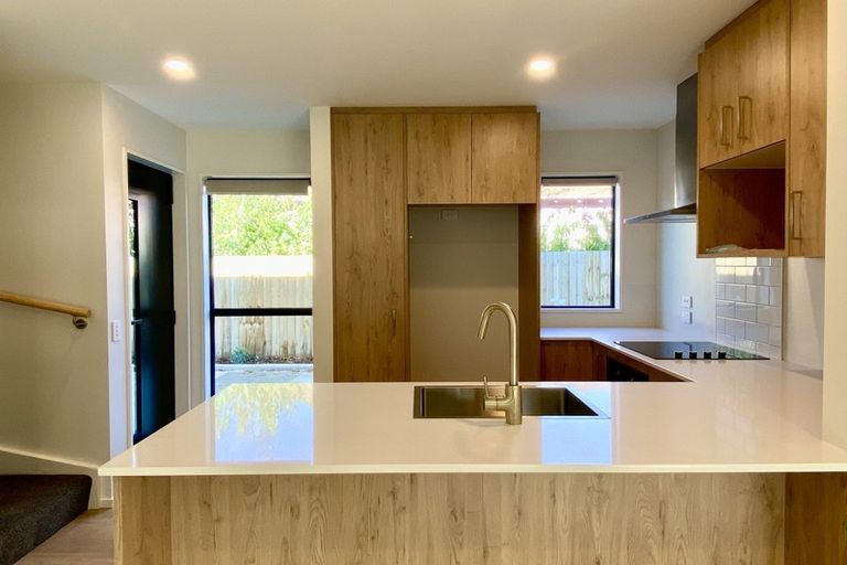 Photo of property in 2/102 Strickland Street, Sydenham, Christchurch, 8023