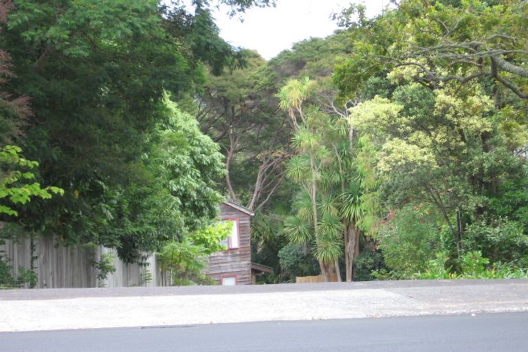 Photo of property in 4/290 Glenfield Road, Glenfield, Auckland, 0629