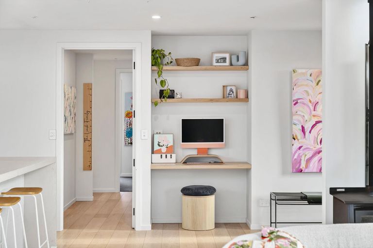 Photo of property in Luggate Park, 32 Cooper Crescent, Luggate, Wanaka, 9383