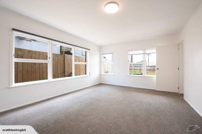 Photo of property in 51 Colwill Road, Massey, Auckland, 0614