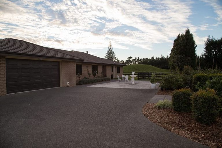 Photo of property in 17 Bishop Road, Hillsborough, New Plymouth, 4372
