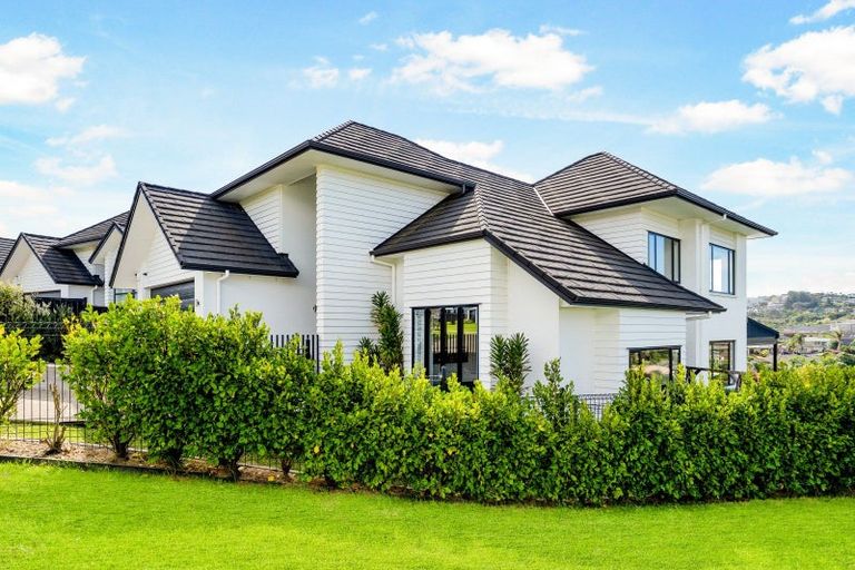 Photo of property in 69 Maka Terrace, Orewa, 0931