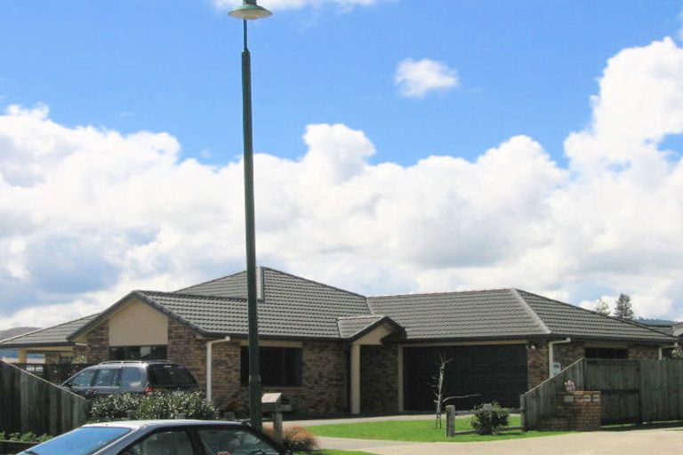 Photo of property in 13 Hulme Place, Owhata, Rotorua, 3010