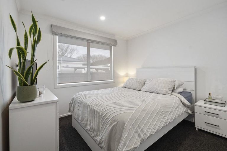 Photo of property in 33 Liverpool Street, Takaro, Palmerston North, 4412