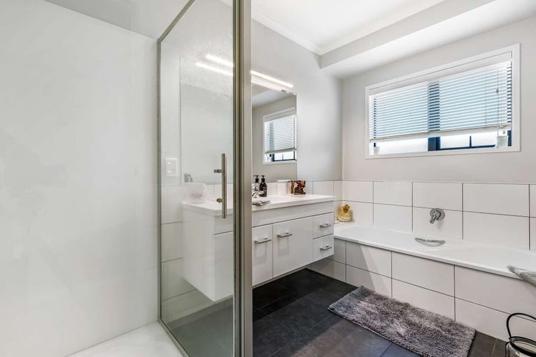 Photo of property in 21 Omega Place, Coastlands, Whakatane, 3120