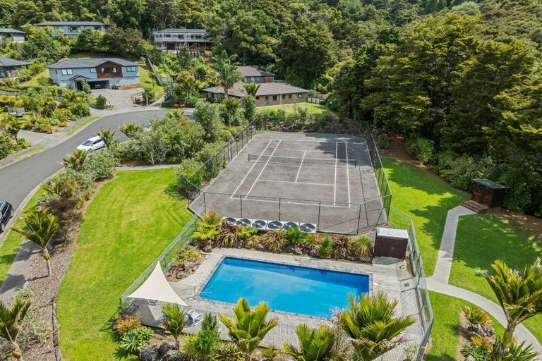Photo of property in 15 Kokako Place, Horahora, Whangarei, 0110