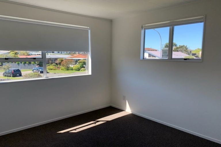 Photo of property in 1/18 Culzean Grove, Bell Block, New Plymouth, 4312
