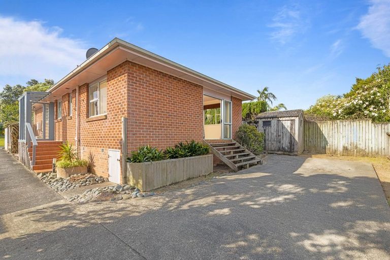 Photo of property in 20 Spencer Road, Pinehill, Auckland, 0632