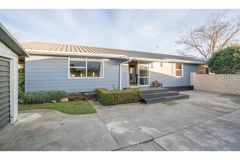 Photo of property in 16 Westfield Avenue, Templeton, Christchurch, 8042