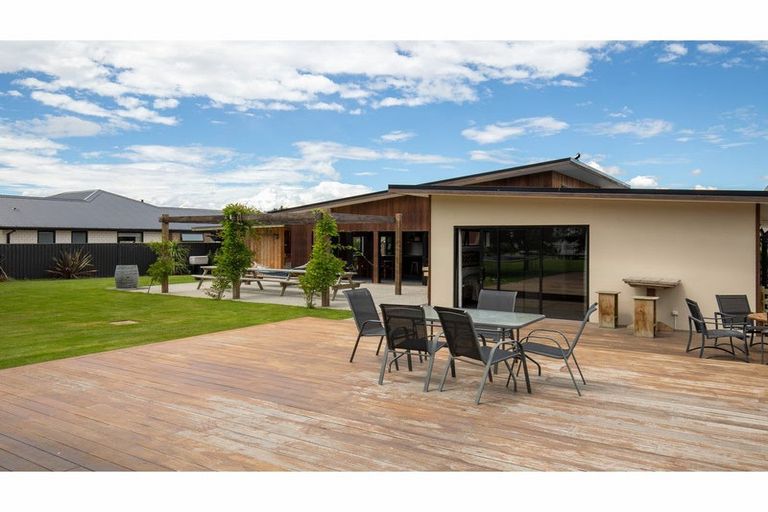 Photo of property in 73 Larch Crescent, Alexandra, 9320