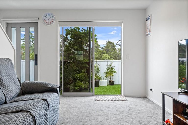 Photo of property in 4/21 Titoki Street, Te Atatu Peninsula, Auckland, 0610