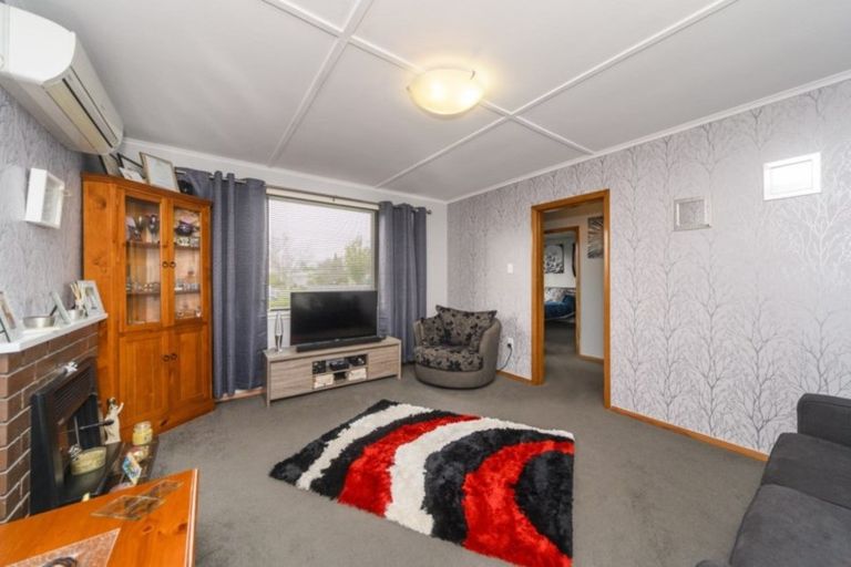 Photo of property in 19 Pembroke Street, Highbury, Palmerston North, 4412