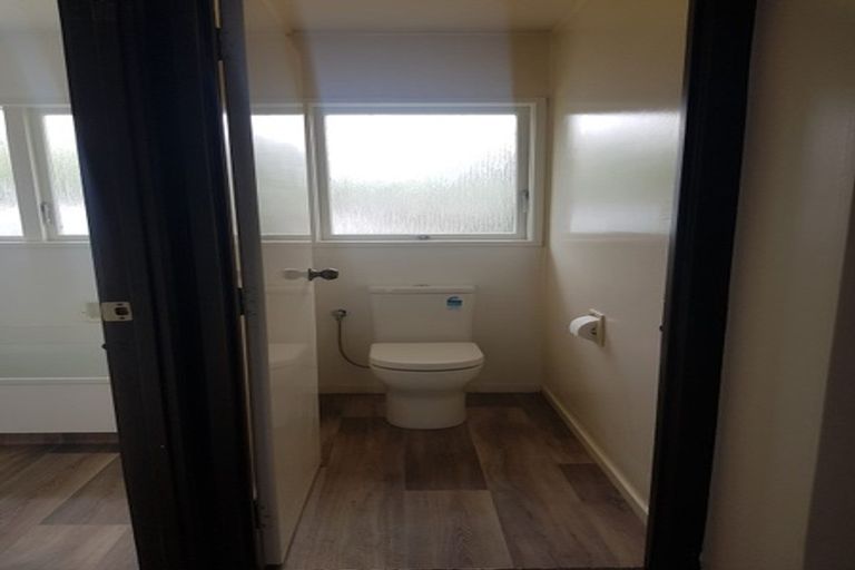 Photo of property in 45 Meadway, Sunnyhills, Auckland, 2010