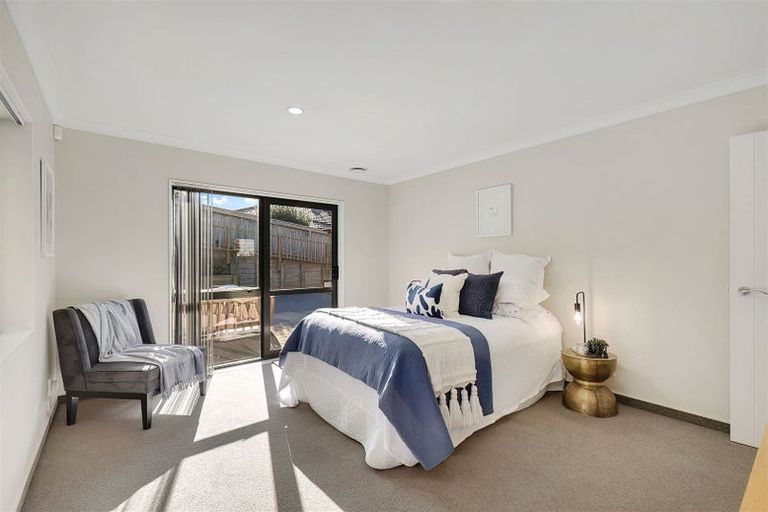 Photo of property in 16 Dusky Crescent, Aotea, Porirua, 5024