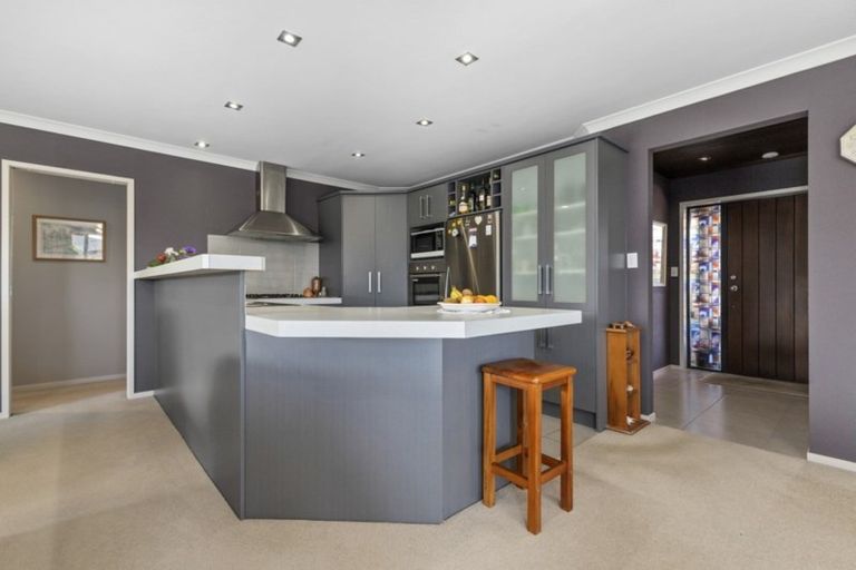 Photo of property in 1 Holly Place, Rototuna North, Hamilton, 3210