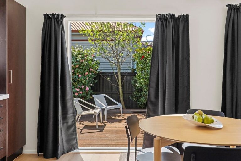 Photo of property in 111 Packe Street, Edgeware, Christchurch, 8013