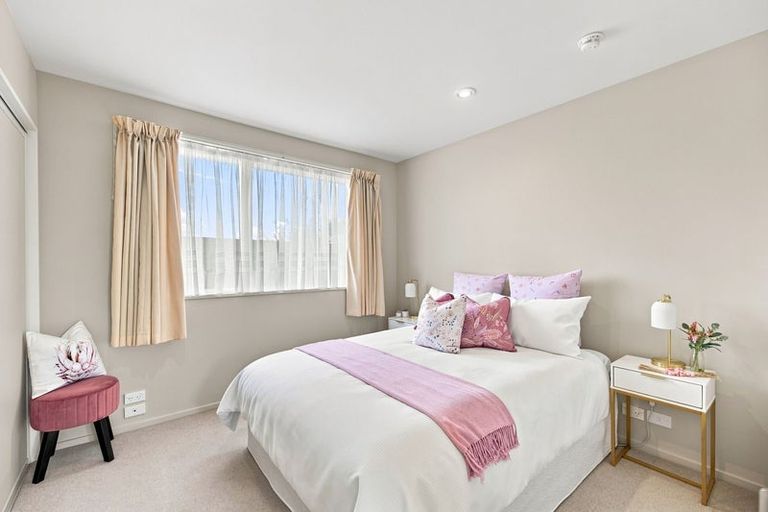 Photo of property in 212a Racecourse Road, Sockburn, Christchurch, 8042