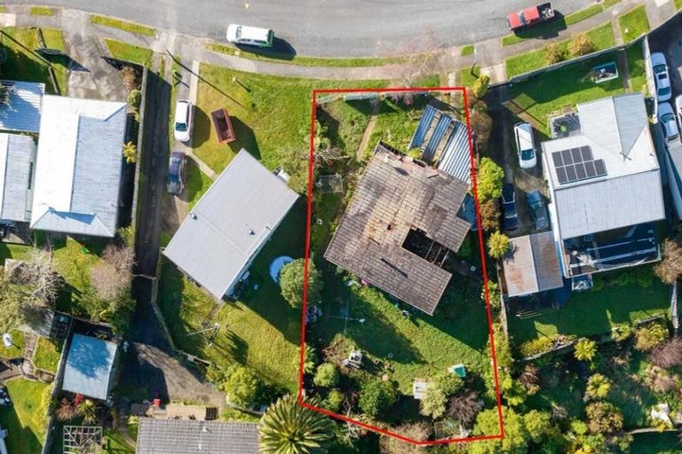 Photo of property in 14 Gentian Street, Timberlea, Upper Hutt, 5018