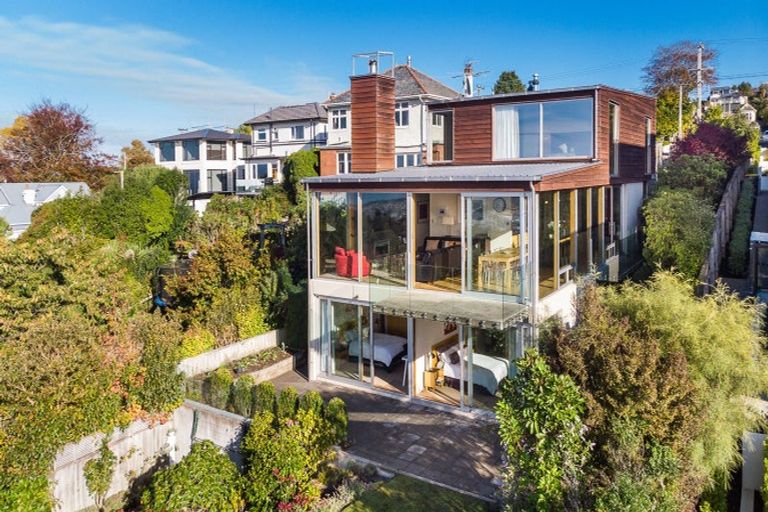 Photo of property in 28 Granville Terrace, Belleknowes, Dunedin, 9011