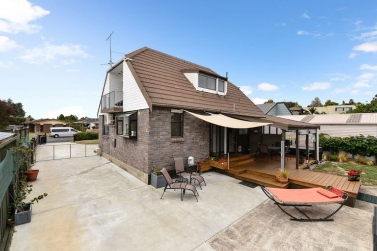 Photo of property in 50 Poaka Avenue, Dinsdale, Hamilton, 3204