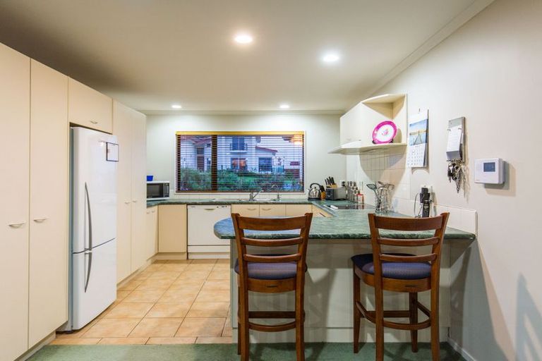 Photo of property in 274 Hill Road, The Gardens, Auckland, 2105
