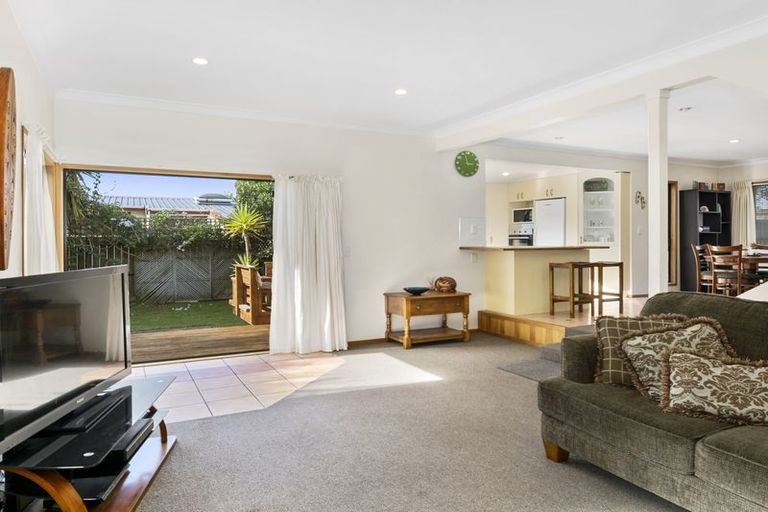 Photo of property in 16a Hartford Avenue, Papamoa Beach, Papamoa, 3118