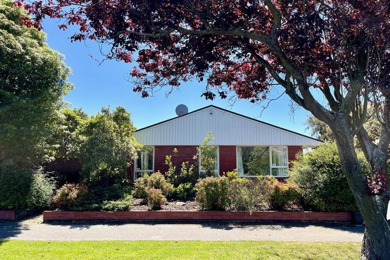 Photo of property in 1/25 Grahams Road, Ilam, Christchurch, 8041