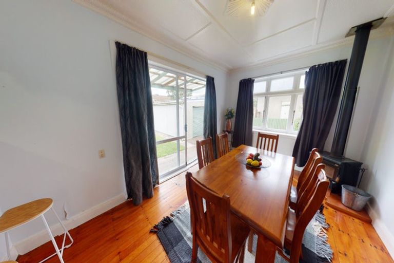 Photo of property in 8 Guy Avenue, Takaro, Palmerston North, 4410
