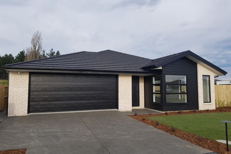 Photo of property in 4 Dallimore Drive, Belfast, Christchurch, 8051