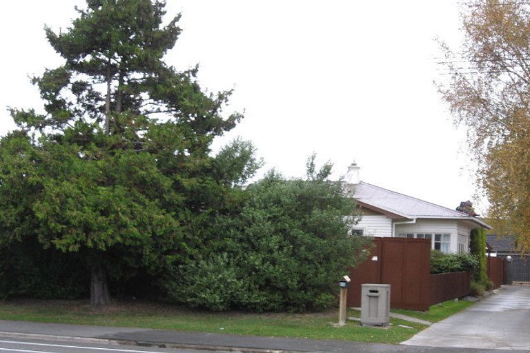 Photo of property in 55 Northcote Road, Northcote, Christchurch, 8052