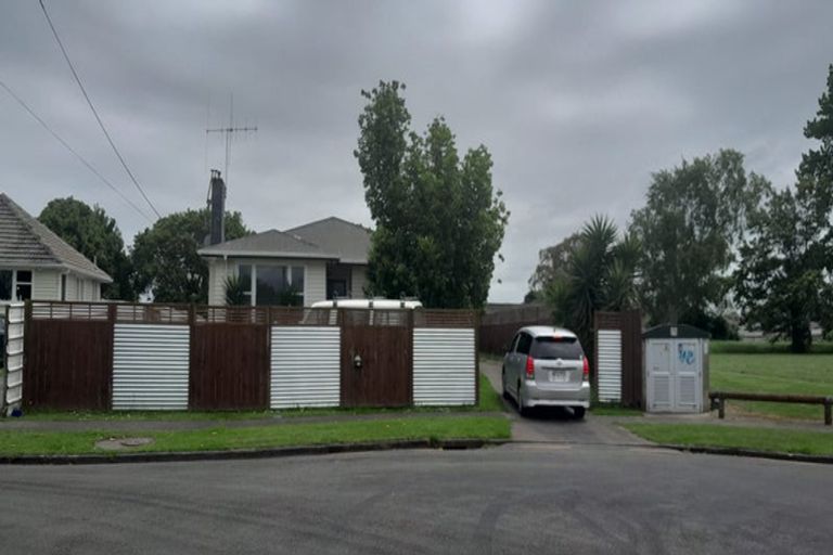 Photo of property in 35 Wilson Crescent, Highbury, Palmerston North, 4412