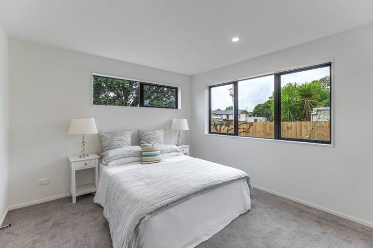 Photo of property in 40d Innismara Avenue, Wattle Downs, Auckland, 2103
