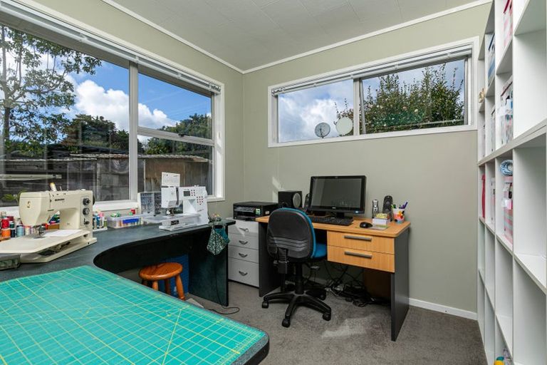 Photo of property in 36 Chilcott Road, Henderson, Auckland, 0612