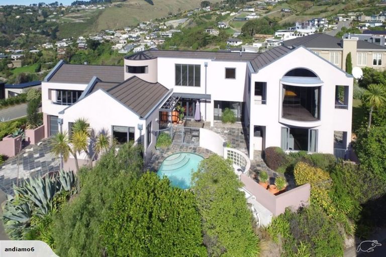 Photo of property in 84 Glenstrae Road, Redcliffs, Christchurch, 8081