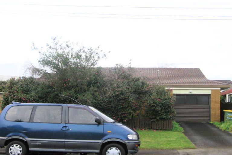 Photo of property in 2/7 Duke Street, Papakura, 2110