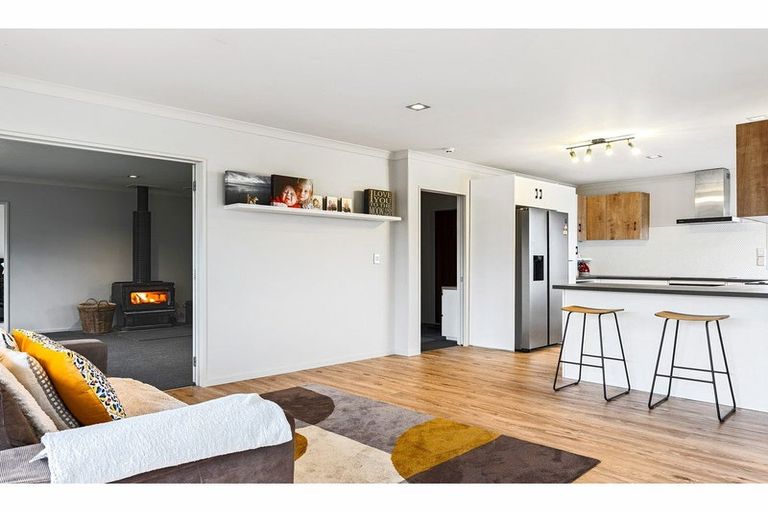 Photo of property in 14b Cameron Crescent, Rolleston, 7614