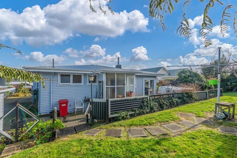 Photo of property in 72 Ormond Street, Woodville, 4920