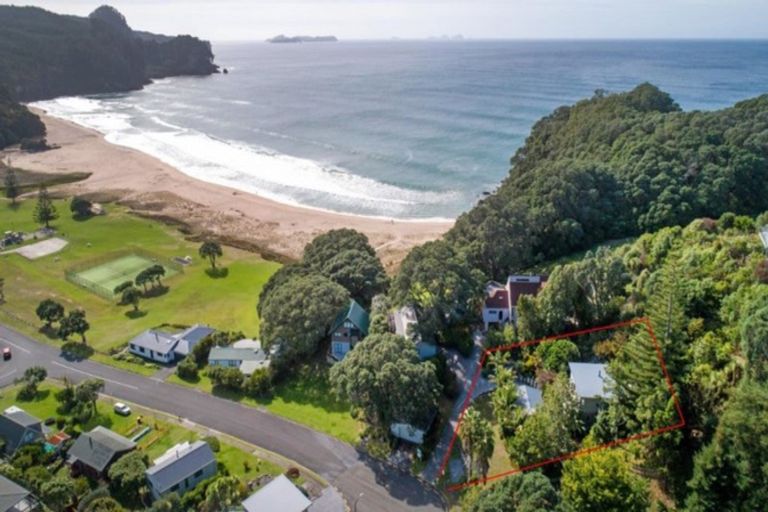 Photo of property in 126 Oratia Place, Onemana, Whangamata, 3691