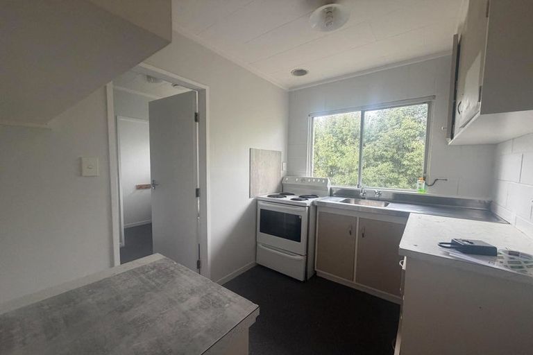 Photo of property in 6/12 Wood Street, Wallaceville, Upper Hutt, 5018